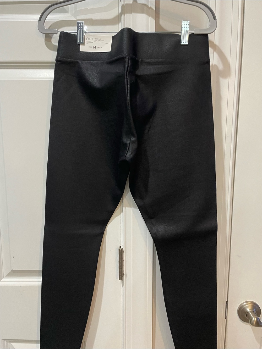 LOFT NWT Black Women’s Shiny Leggings - Slim Fit